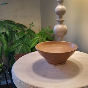Art Pottery Hand Thrown Bowl Heavy Footed Brown Signed Susan 2004 See Pics